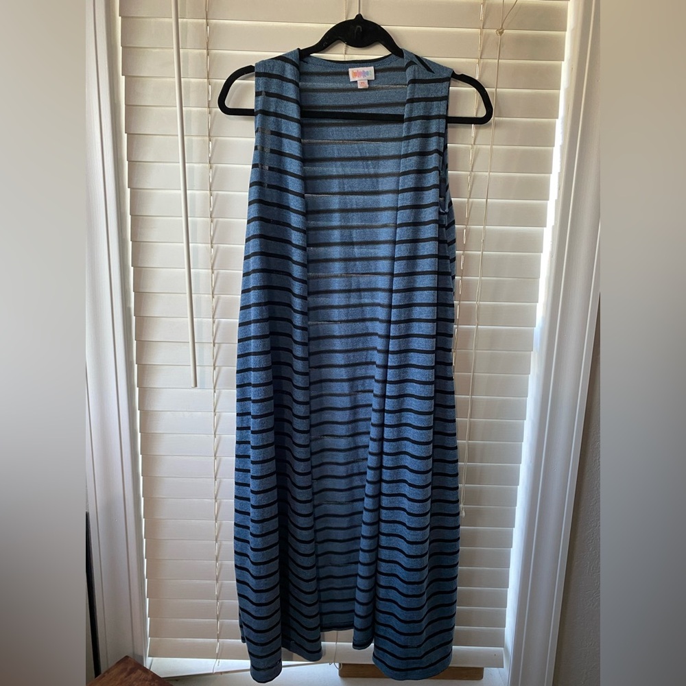 Accepting offers- Striped Sleeveless Open Cardigan
